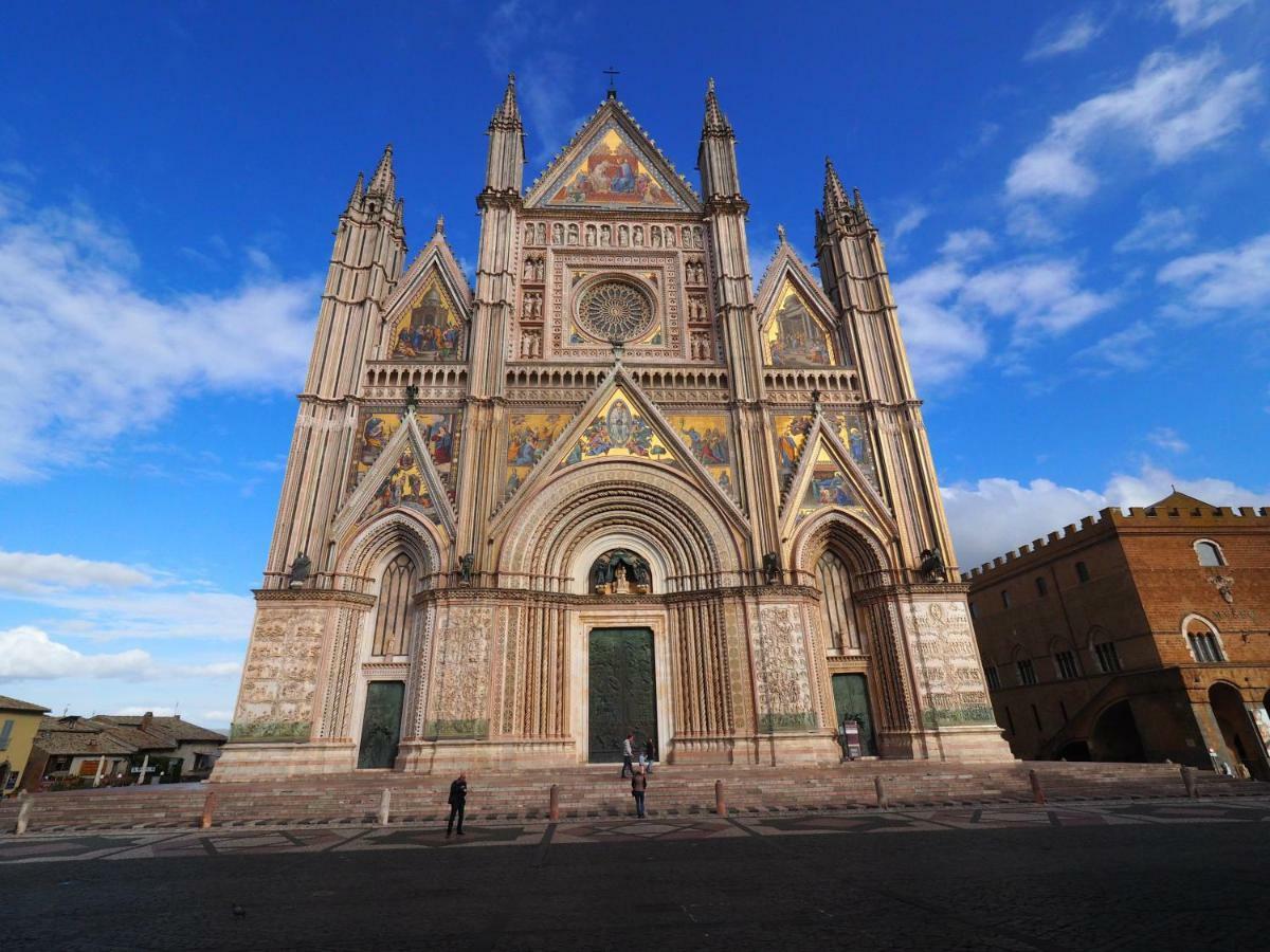 Duomo Budget Orvieto Exterior photo